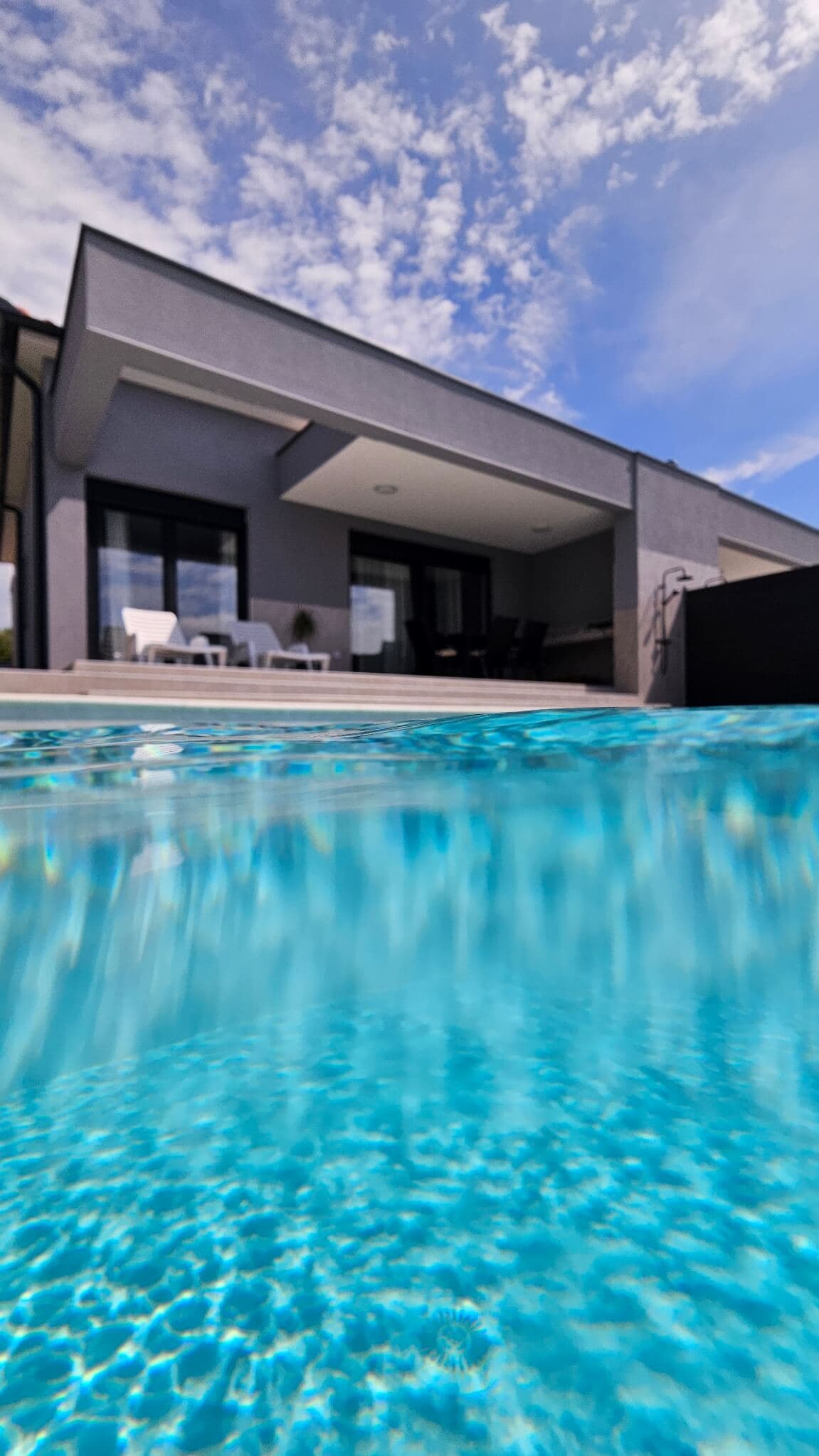 Vanjski bazen u Vili Teo